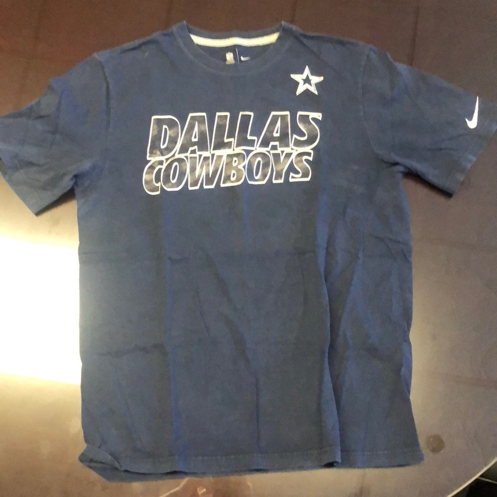 Dallas Cowboys.  Nike NFL Team Apparel t-shirt.  Size large. Navy.